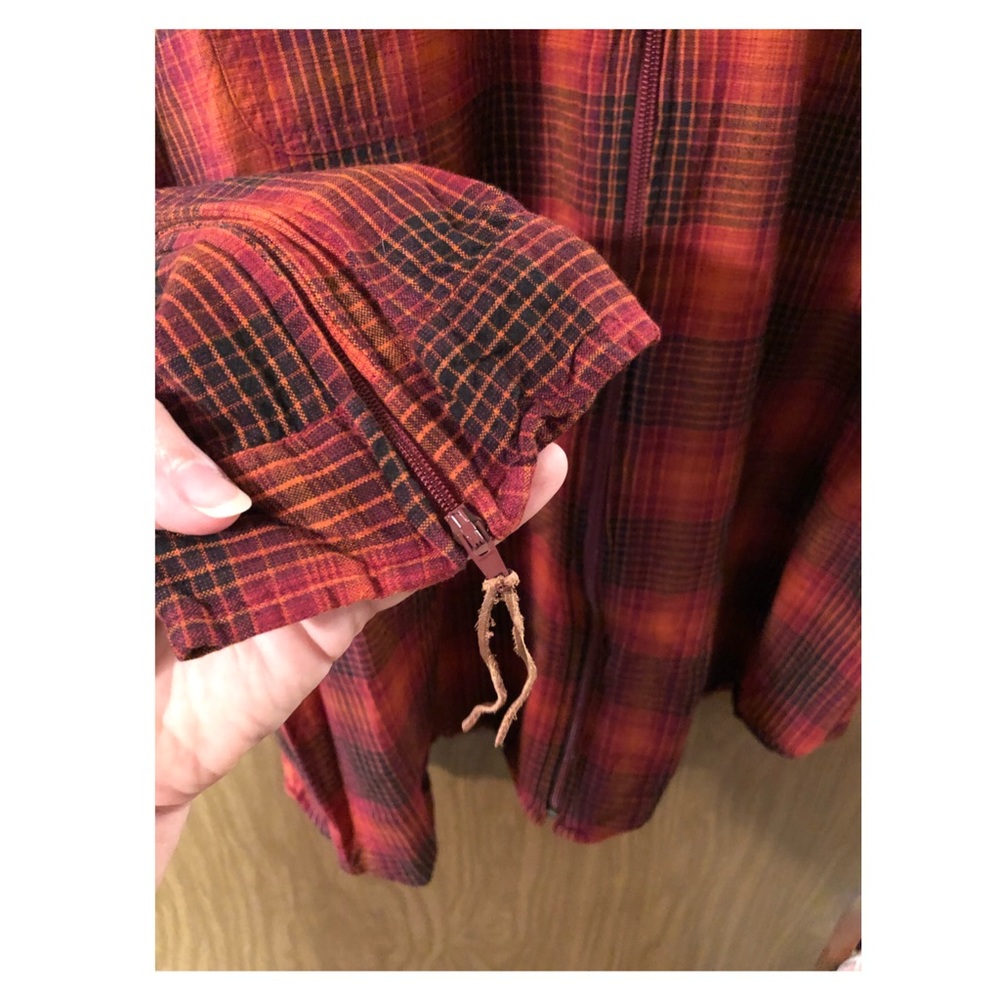 Plaid Zip Up Top - Picture 3 of 4